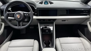 Porsche Macan 4 Electric 2024