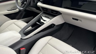 Porsche Macan 4 Electric 2024
