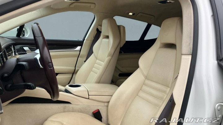 Porsche Panamera Turbo S 2012