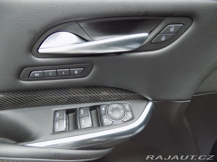 Cadillac Ostatní modely XT4 2.0i/AWD/Full-Led/NAVI/ 2022