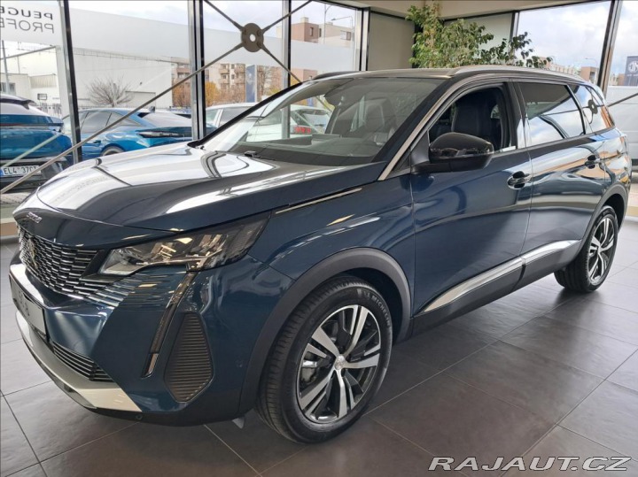 Peugeot 5008 1,5 130 EAT8 ALLURE PAC 2024