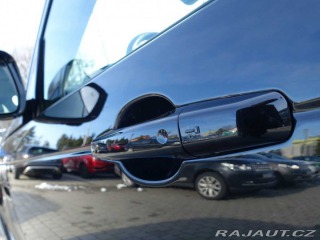 Land Rover Discovery 5 3,0 S D250 4x4 7 míst 2024