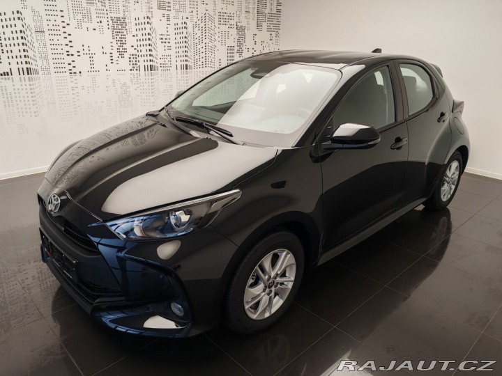 Toyota Yaris 1,5 AT Hybrid Comfort 2024