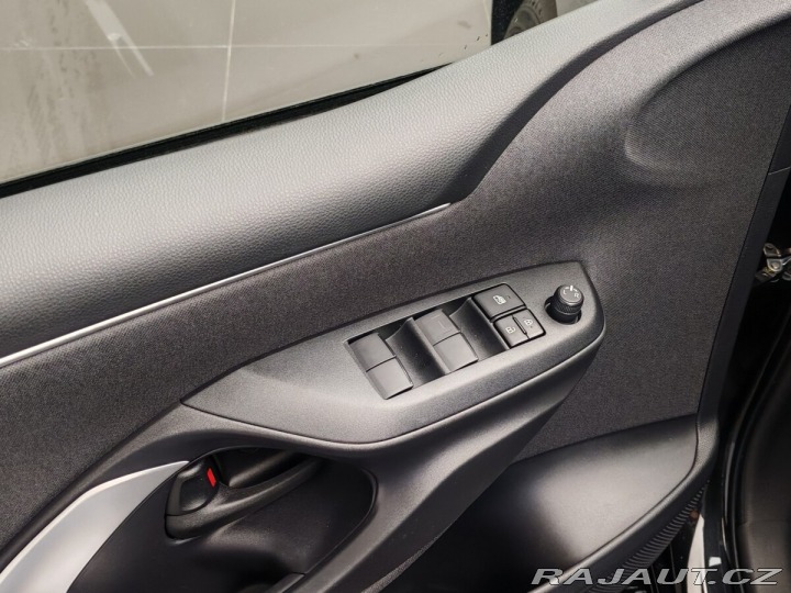Toyota Yaris 1,5 AT Hybrid Comfort 2024