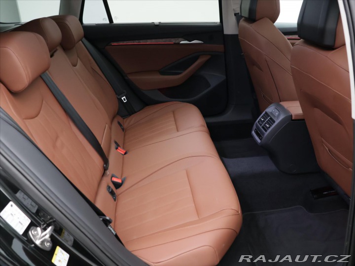 Škoda Superb 2,0 TDI DSG Laurin & 2024