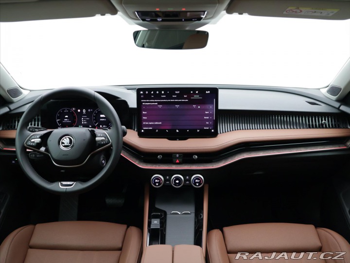 Škoda Superb 2,0 TDI DSG Laurin & 2024