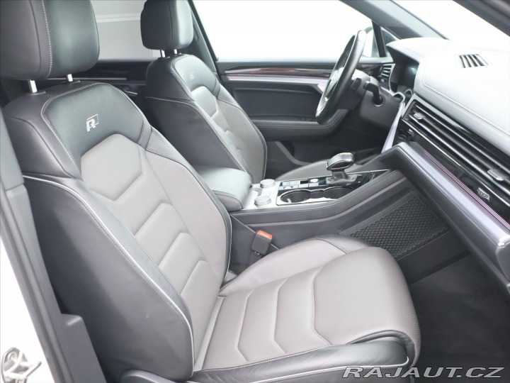 Volkswagen Touareg 4,0 V8 TDI R-Line Black D 2019