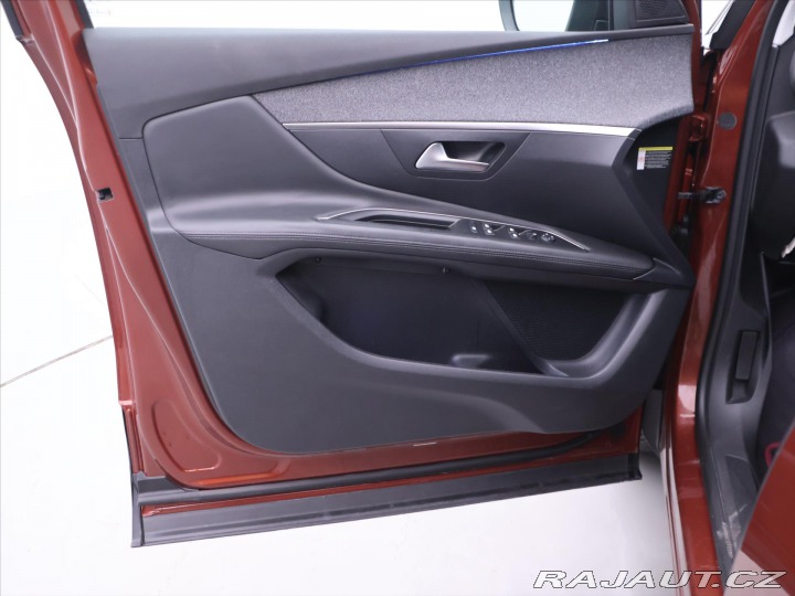 Peugeot 3008 1,6 HDI 88kW Aut. Navi Ků 2017