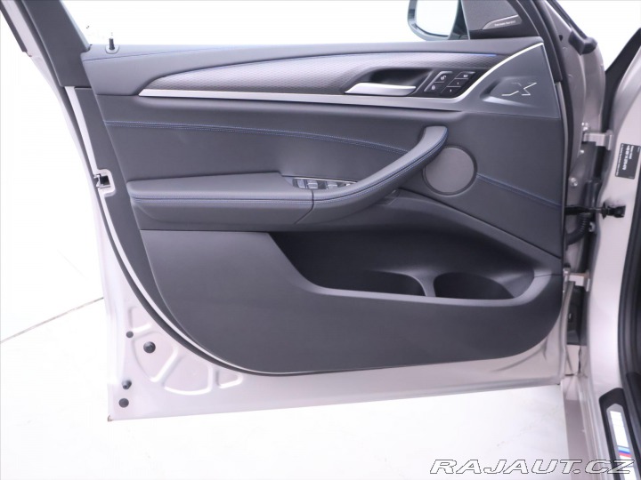 BMW iX3 210kW M Sport Nový vůz 2024