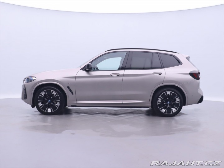 BMW iX3 210kW M Sport Nový vůz 2024