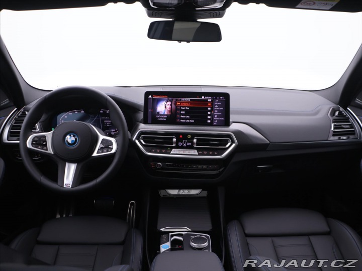 BMW iX3 210kW M Sport Nový vůz 2024