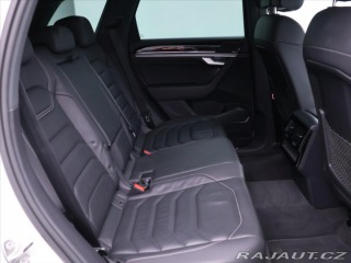 Volkswagen Touareg 3,0 V6 TDI 210kW R-Line V 2021