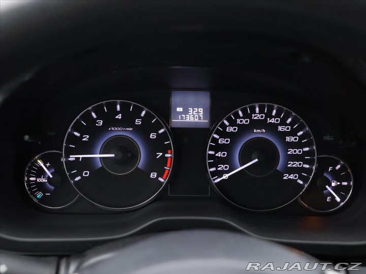 Subaru Legacy 2,0 i 110kW AWD Serv.knih 2011