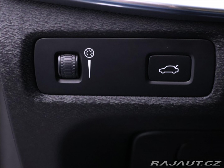 Volvo V90 2,0 D4 140kW AWD Inscript 2018