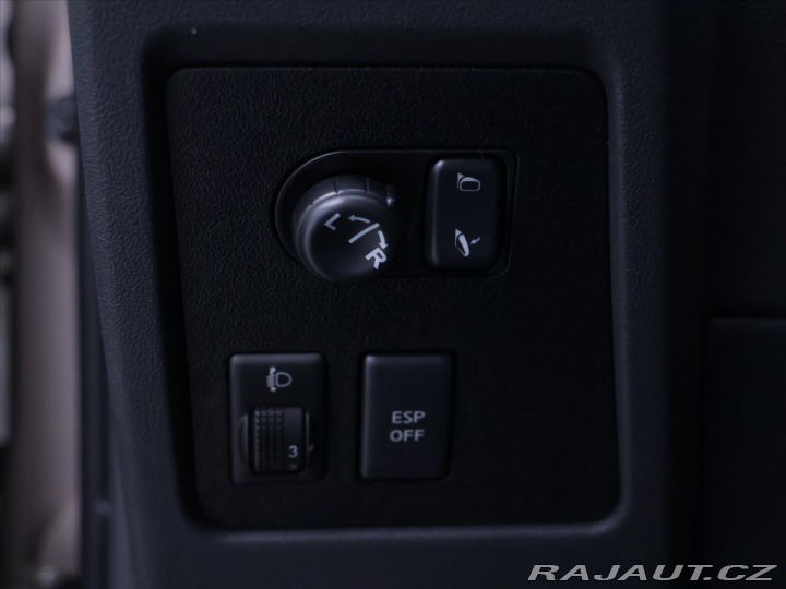 Nissan Qashqai 2,0 i 104kW 4WD Aut.klima 2009