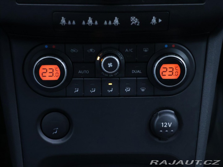 Nissan Qashqai 2,0 i 104kW 4WD Aut.klima 2009