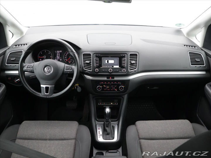 Volkswagen Sharan 2,0 TDI 125kW DSG Xenon 7 2011