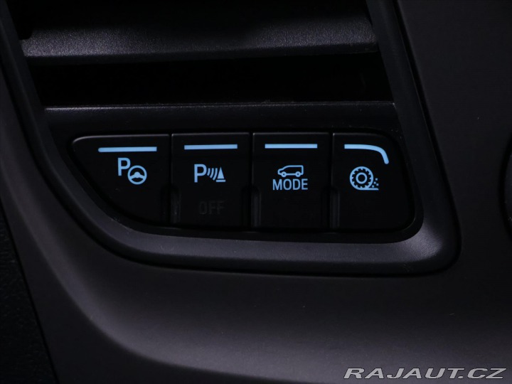 Ford Transit Custom 2,0 TDCI 9-Míst DPH 1.Maj 2020