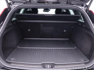 Volvo V60 2,0 T4 R-Design 1.Maj LED 2020
