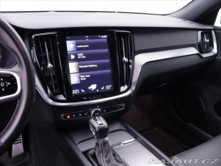 Volvo V60 2,0 T4 R-Design 1.Maj LED 2020
