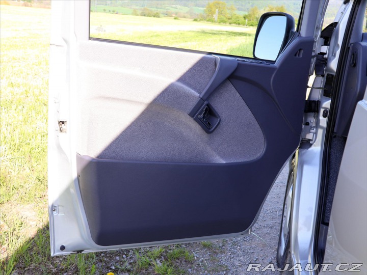 Mercedes-Benz Vito 2,0 i 95kW Westfalia 49 t 2001