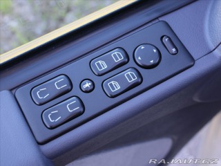 Mercedes-Benz Vito 2,0 i 95kW Westfalia 49 t 2001