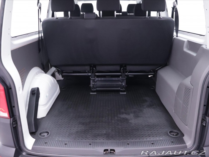 Volkswagen Transporter 2,0 TDI LONG 9-Míst 1.Maj 2020