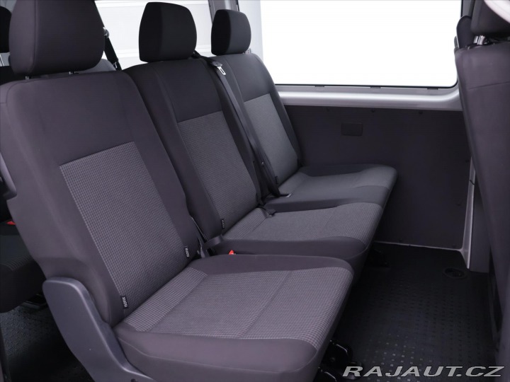 Volkswagen Transporter 2,0 TDI LONG 9-Míst 1.Maj 2020