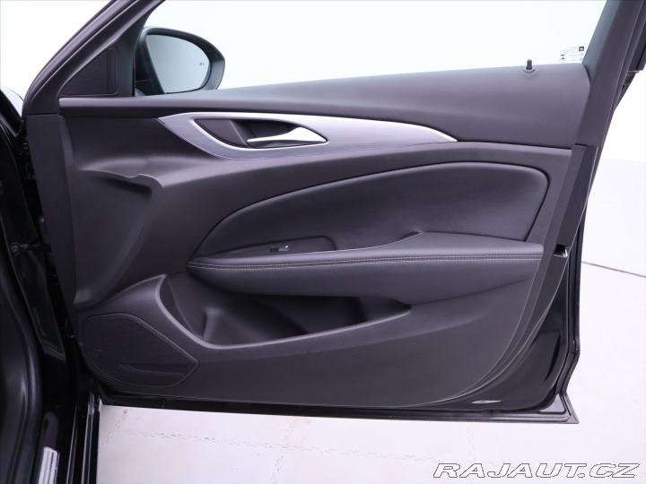 Opel Insignia 2,0 CDTi 128kW Elegance C 2021