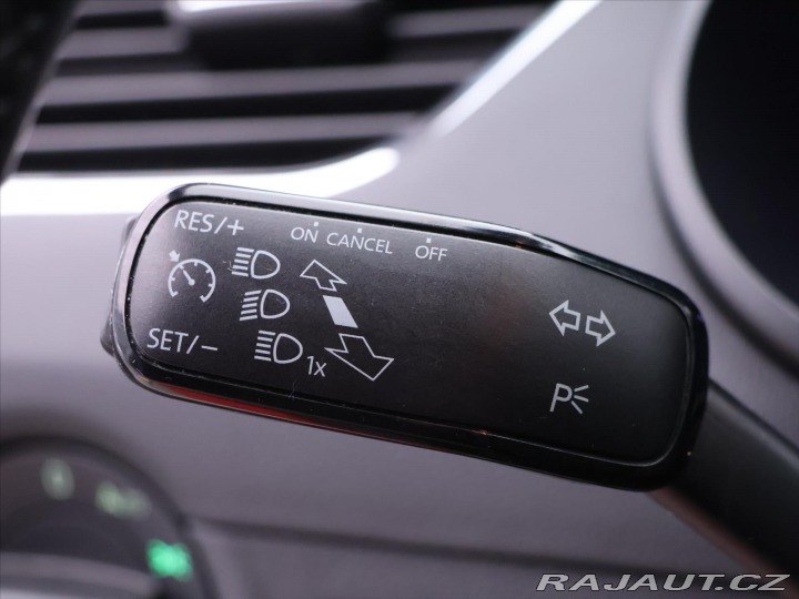 Škoda Octavia 2,0 TDI DSG Elegance Navi 2013