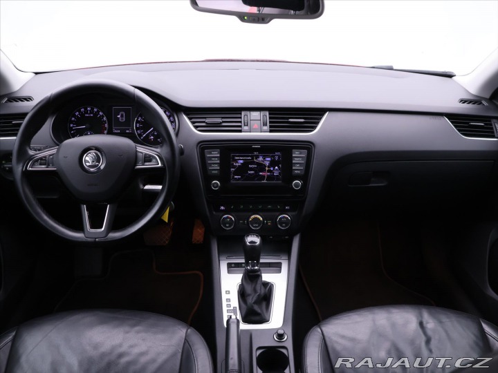 Škoda Octavia 2,0 TDI DSG Elegance Navi 2013