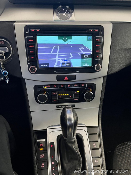 Volkswagen Passat B7 2011