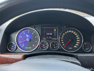 Volkswagen Touareg MK1 2003