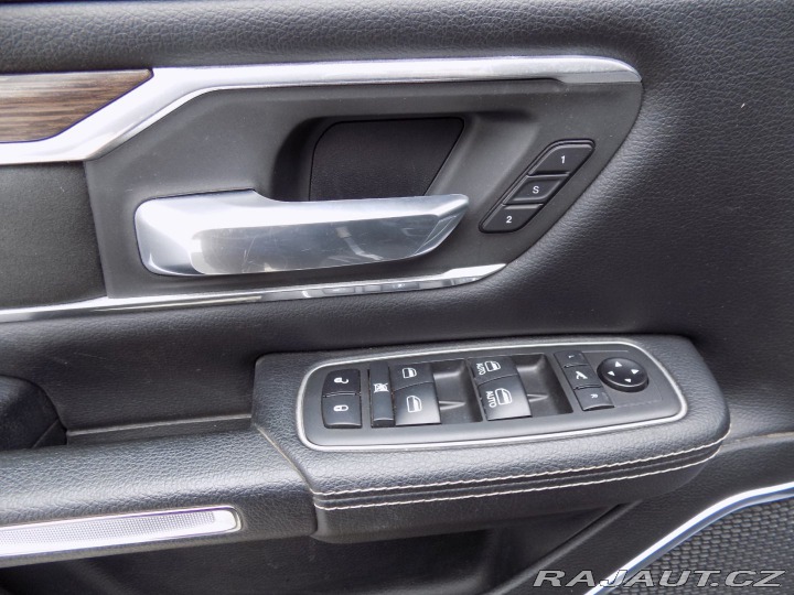 Dodge RAM 1500 5.7 HEMI/LARAMIE/LED/LPG/ 2020