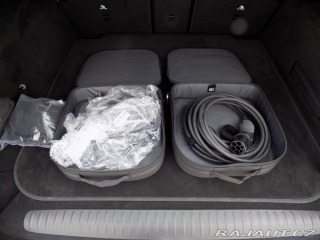Mercedes-Benz E 300de/Digital-Light/Hybri 2024