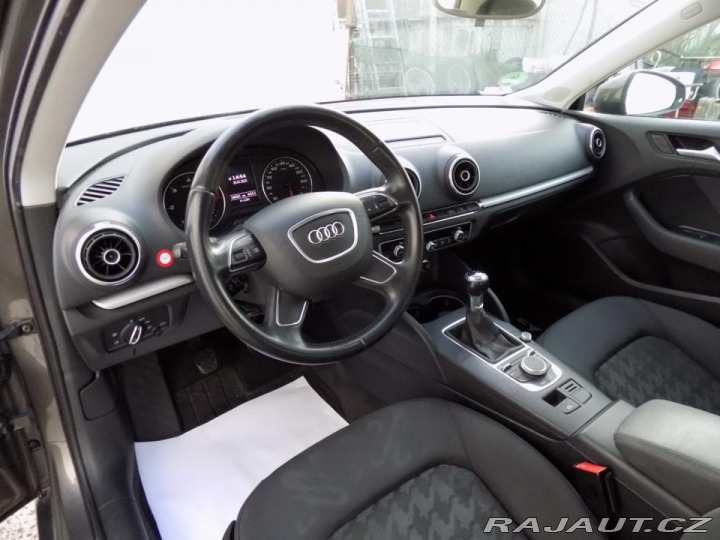 Audi A3 1.6TDI/Bi-xenon/NAVI/ 2014