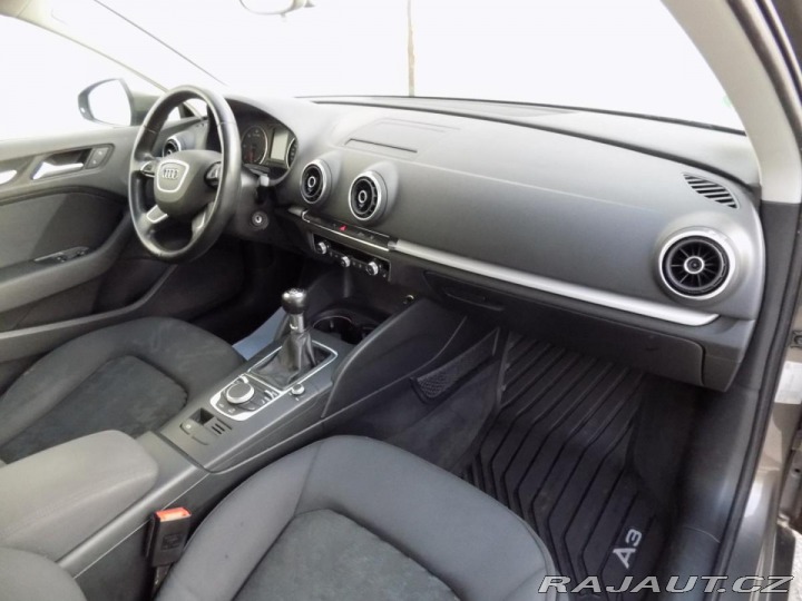 Audi A3 1.6TDI/Bi-xenon/NAVI/ 2014