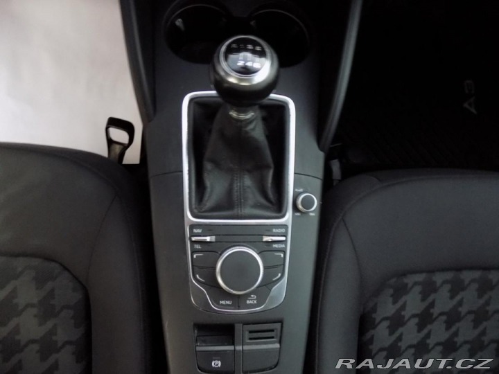 Audi A3 1.6TDI/Bi-xenon/NAVI/ 2014