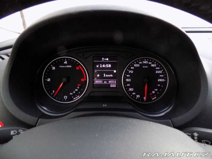 Audi A3 1.6TDI/Bi-xenon/NAVI/ 2014