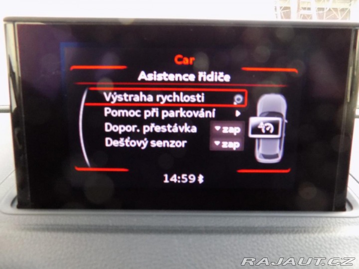 Audi A3 1.6TDI/Bi-xenon/NAVI/ 2014
