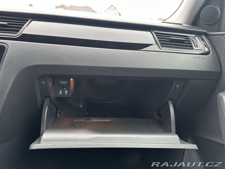 Škoda Rapid 1,2TSI 81kW STYLE TAŽNÉ 2 2016
