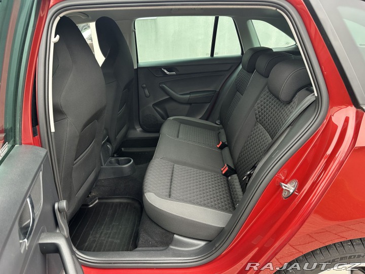 Škoda Rapid 1,2TSI 81kW STYLE TAŽNÉ 2 2016