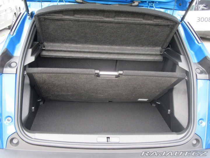 Peugeot 2008 ALLURE PureTech 130 EAT8 2025