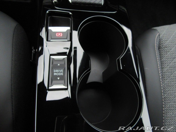 Peugeot 2008 ALLURE PureTech 130 EAT8 2025