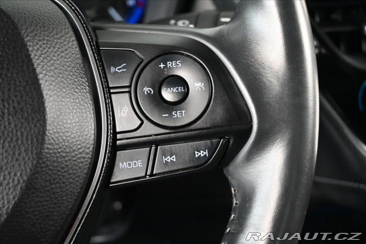 Toyota Corolla 2,0 HYBRID 112 kW eCVT Zá 2020