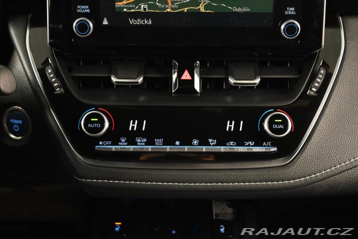 Toyota Corolla 2,0 HYBRID 112 kW eCVT Zá 2020