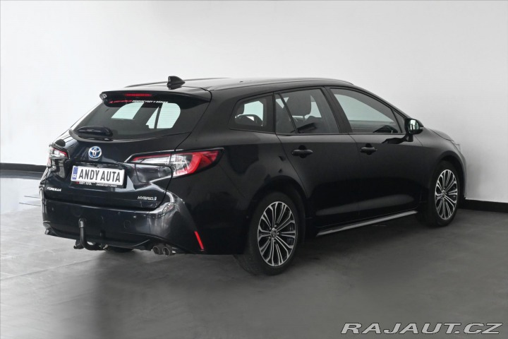 Toyota Corolla 2,0 HYBRID 112 kW eCVT Zá 2020