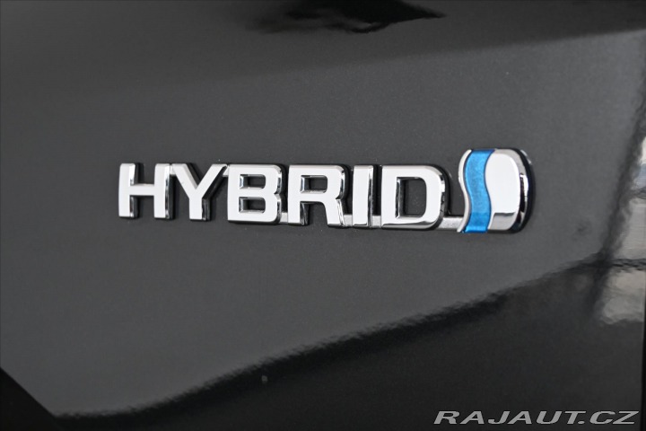Toyota Corolla 2,0 HYBRID 112 kW eCVT Zá 2020