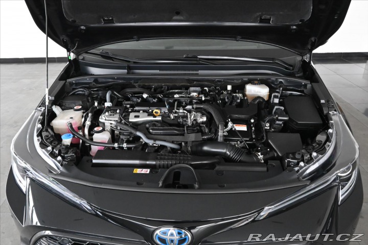 Toyota Corolla 2,0 HYBRID 112 kW eCVT Zá 2020