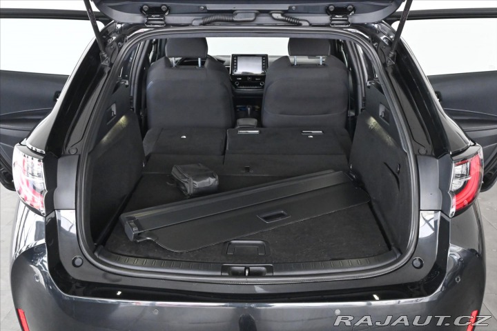 Toyota Corolla 2,0 HYBRID 112 kW eCVT Zá 2020